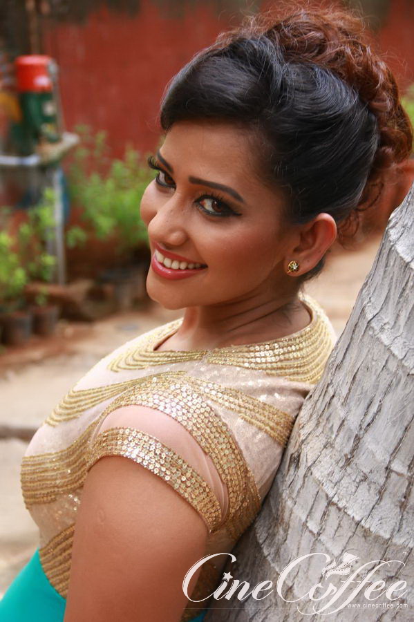 Actress Sanjana Singh Latest Stills (5)