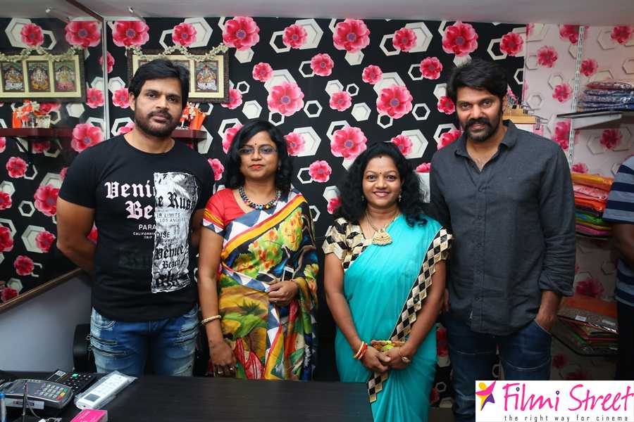 Actor Arya and Shaam Launches 'Pink Designers' Boutique Photos 