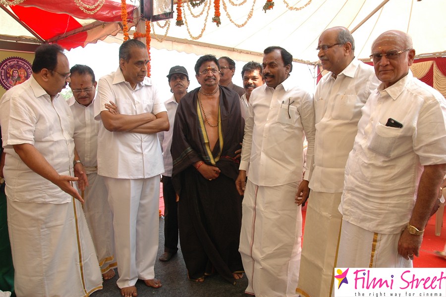 Film chamber yagam stills (2)