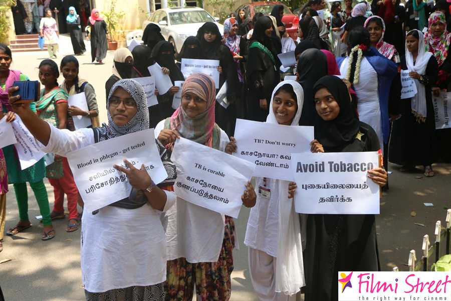 Human Chain Tuberculosis Awareness program Photos (3)