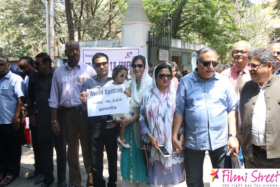 Human Chain Tuberculosis Awareness program Photos (7)