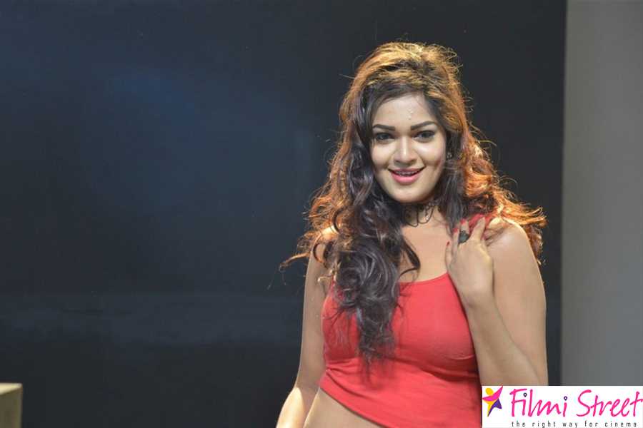 Jeyikkira Kuthirai movie stills (22)