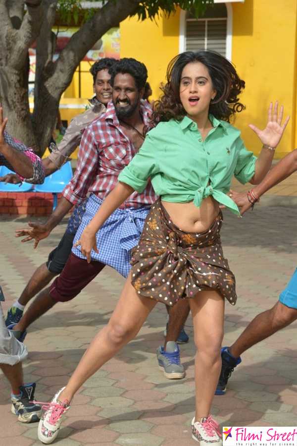 Jeyikkira Kuthirai movie stills (32)