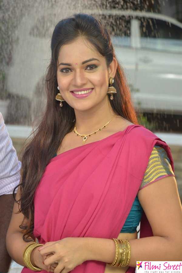 Jeyikkira Kuthirai movie stills (37)
