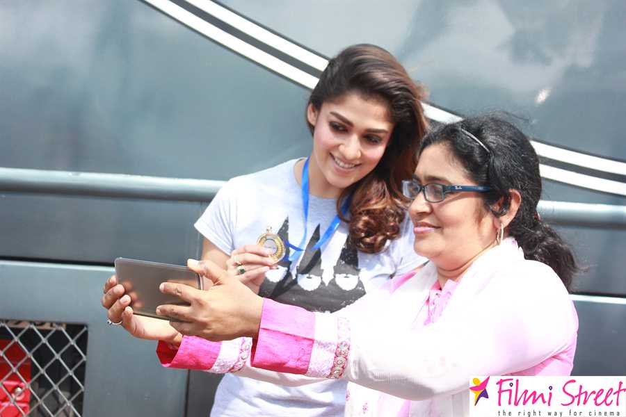 RAINDROPSS WOMEN ACHIEVER AWARD Photos (5)