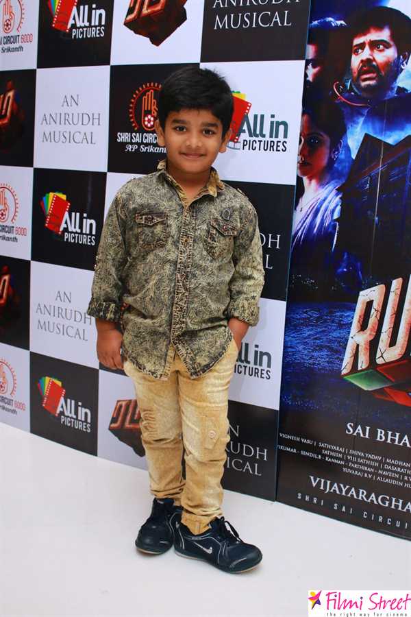 Rum celebrity show images (11)