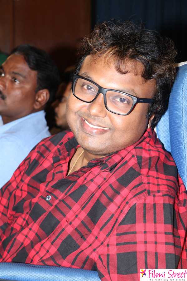 Saravanan Irukka Bayamaen Press Meet Photos (17)