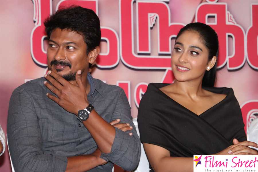 Saravanan Irukka Bayamaen Press Meet Photos (32)