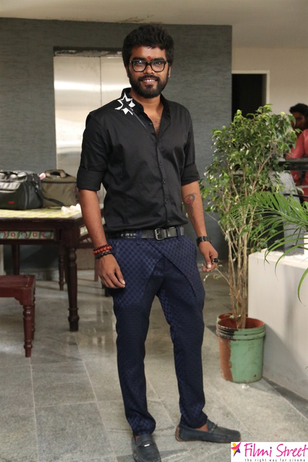 VFF Production no 7 movie poojs stills (18)