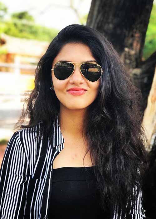 Gayathri Suresh Gayathri Suresh